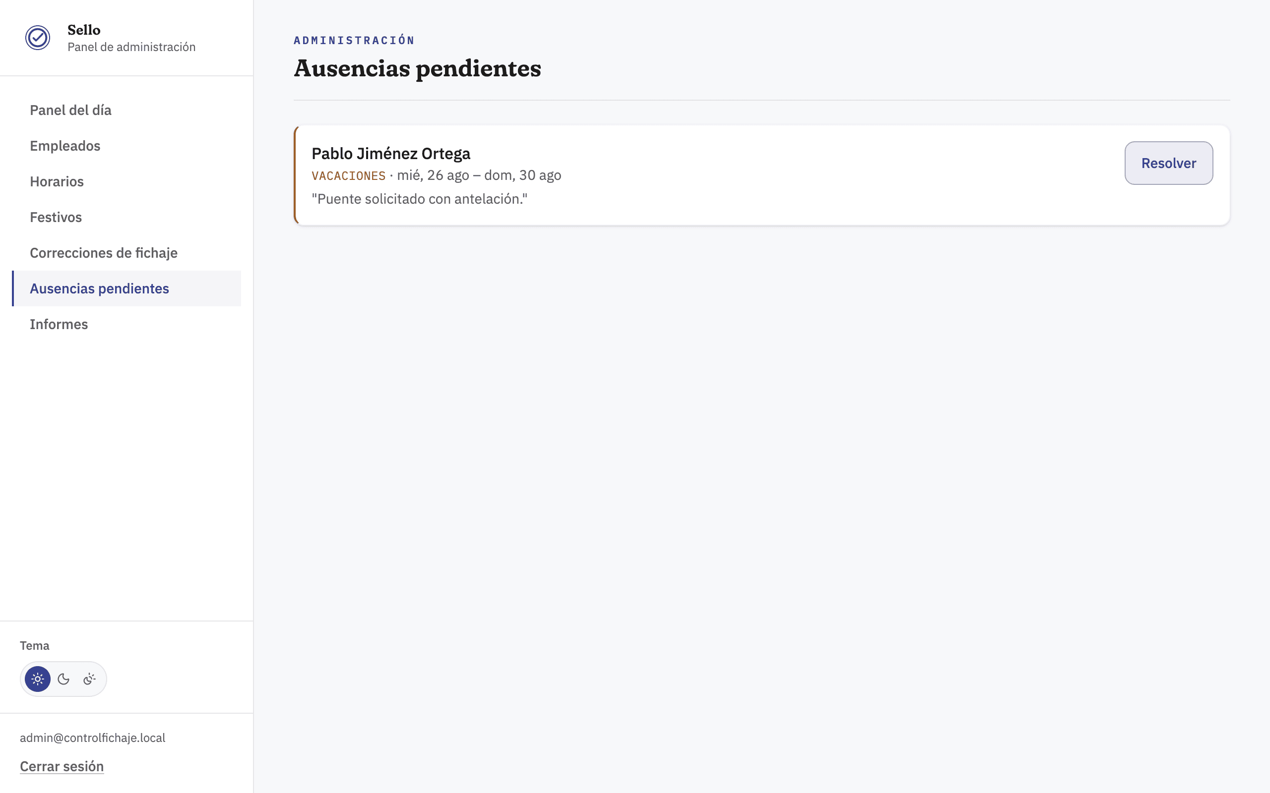 Panel de ausencias pendientes en Sello mostrando una solicitud de vacaciones de un empleado a la espera de resolución.